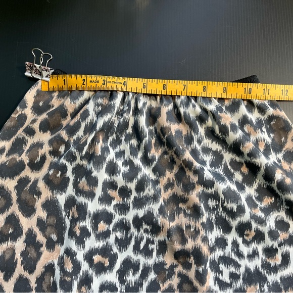VINTAGE ARISTOCRAFT LEOPARD PRINT SLIP WITH BLACK TRIM SIDE SLITS SIZE MEDIUM - Picture 6 of 13